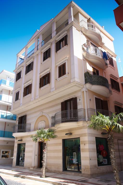 Napolitano Palace Margherita Di Savoia Eksteriør billede
